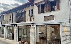 Thiamis Guesthouse